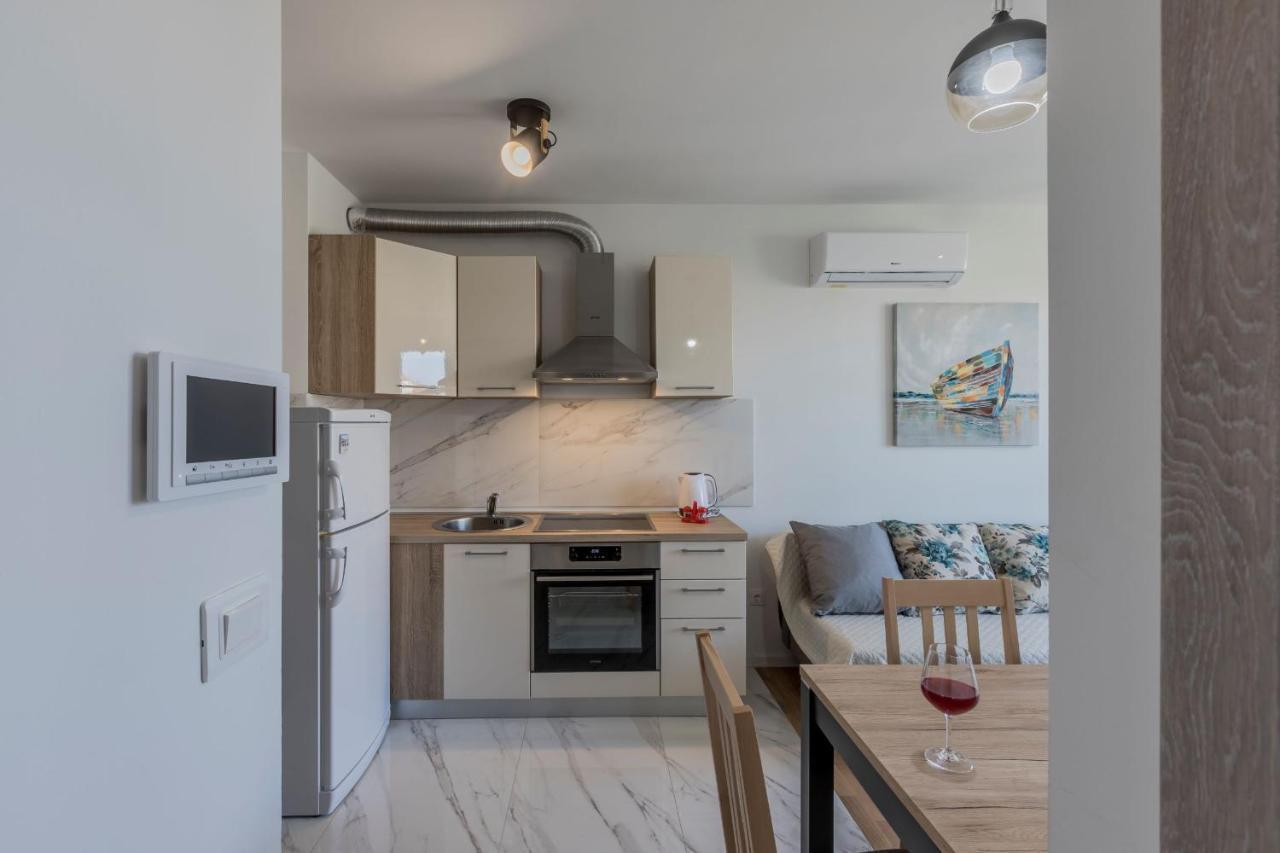 Appartamento Apartman Lukiana*** Spalato Esterno foto