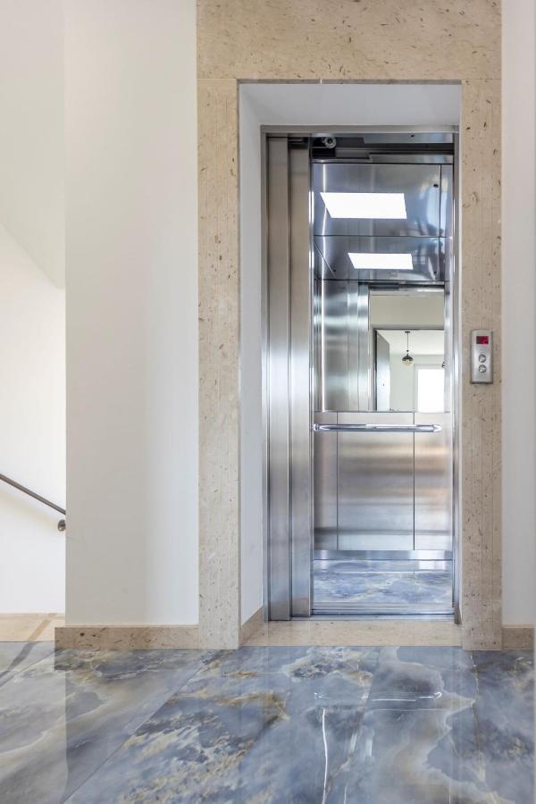 Appartamento Apartman Lukiana*** Spalato Esterno foto