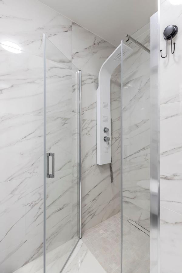 Appartamento Apartman Lukiana*** Spalato Esterno foto