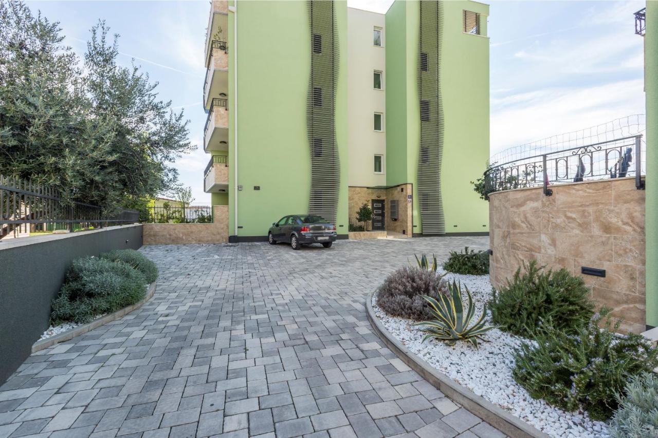 Appartamento Apartman Lukiana*** Spalato Esterno foto