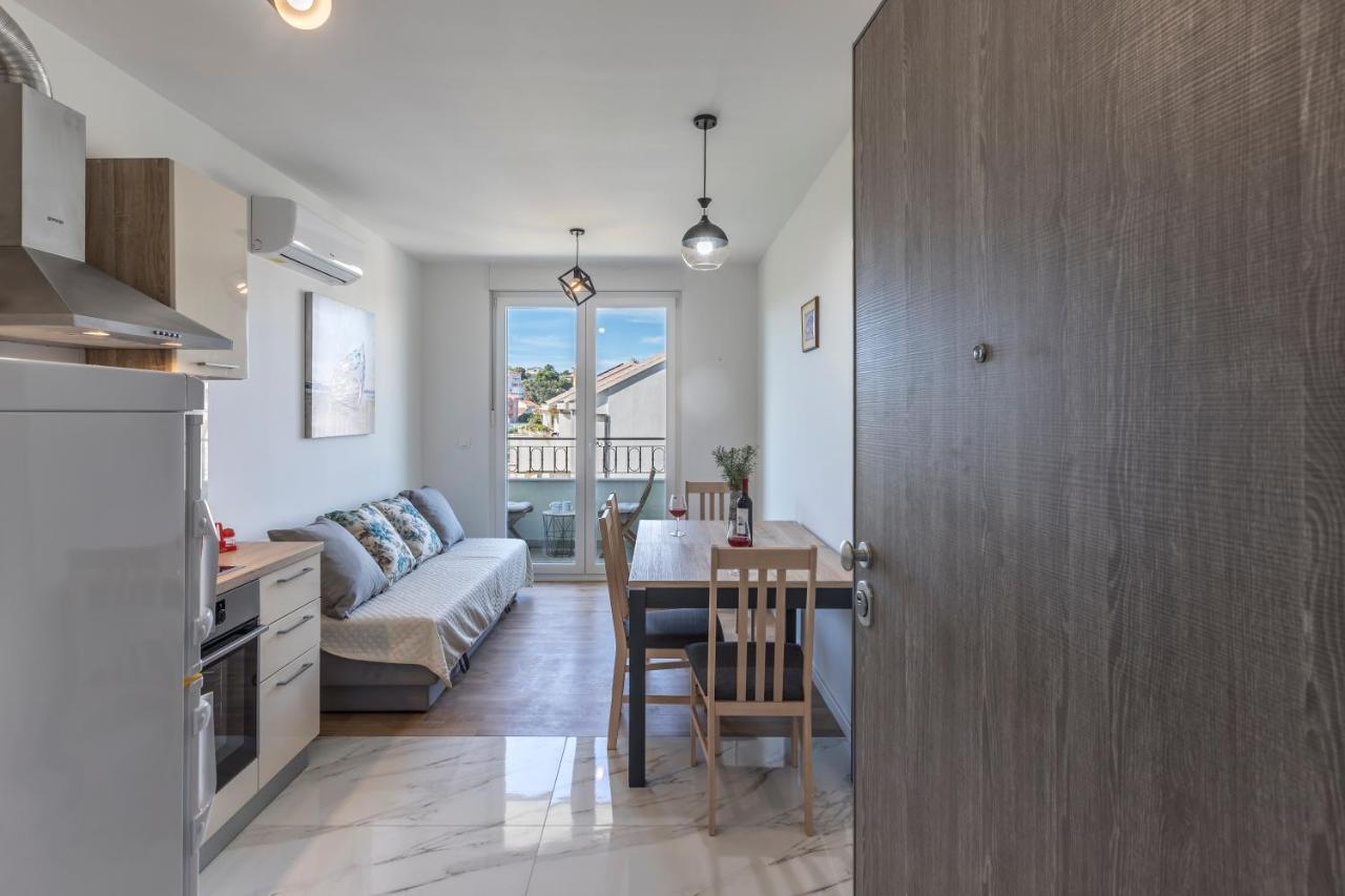 Appartamento Apartman Lukiana*** Spalato Esterno foto